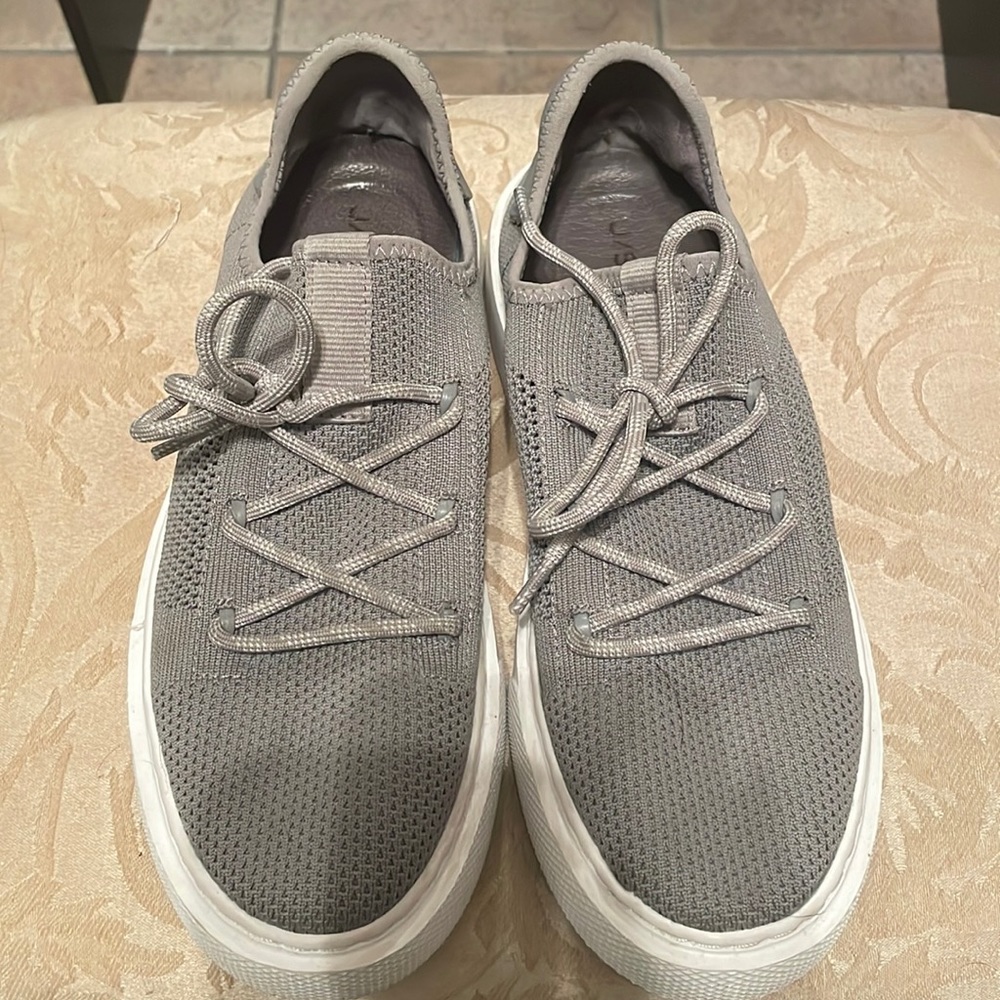 J slides grey size 8